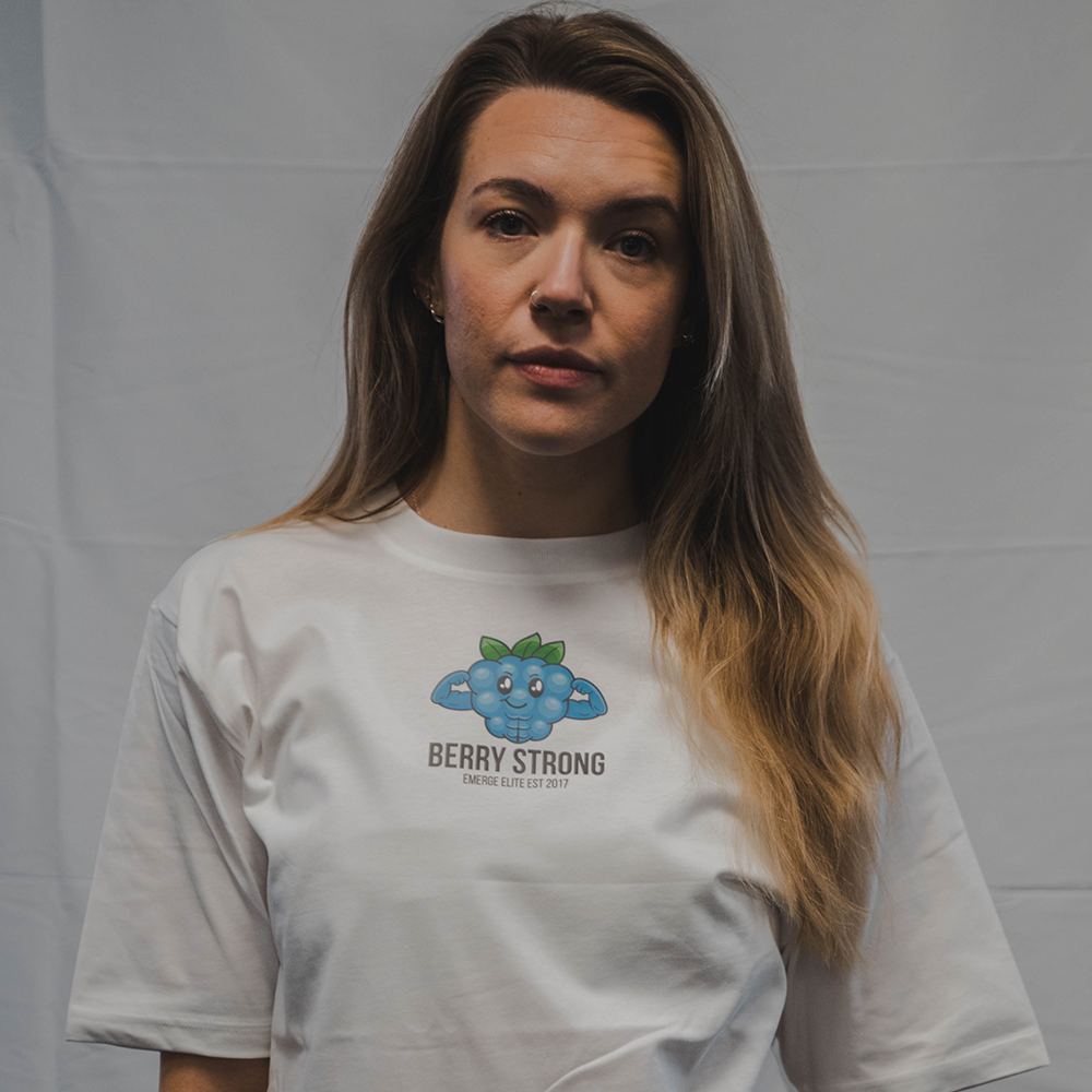 BERRY STRONG TEE