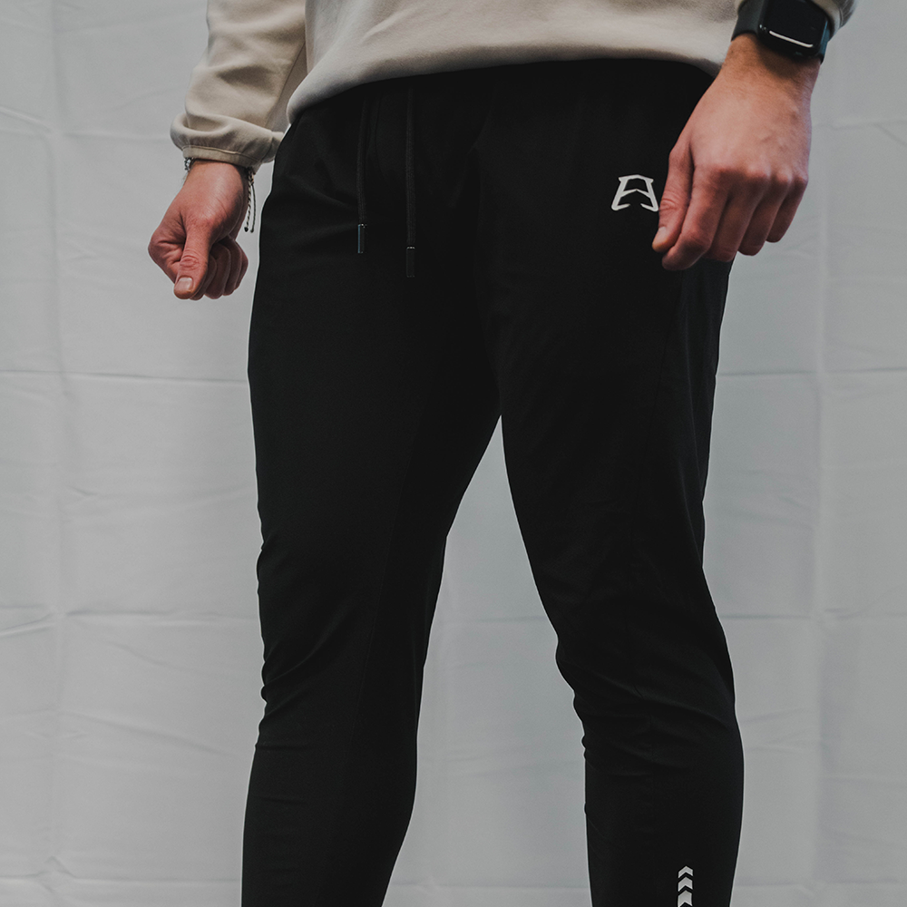ELEVATE JOGGERS